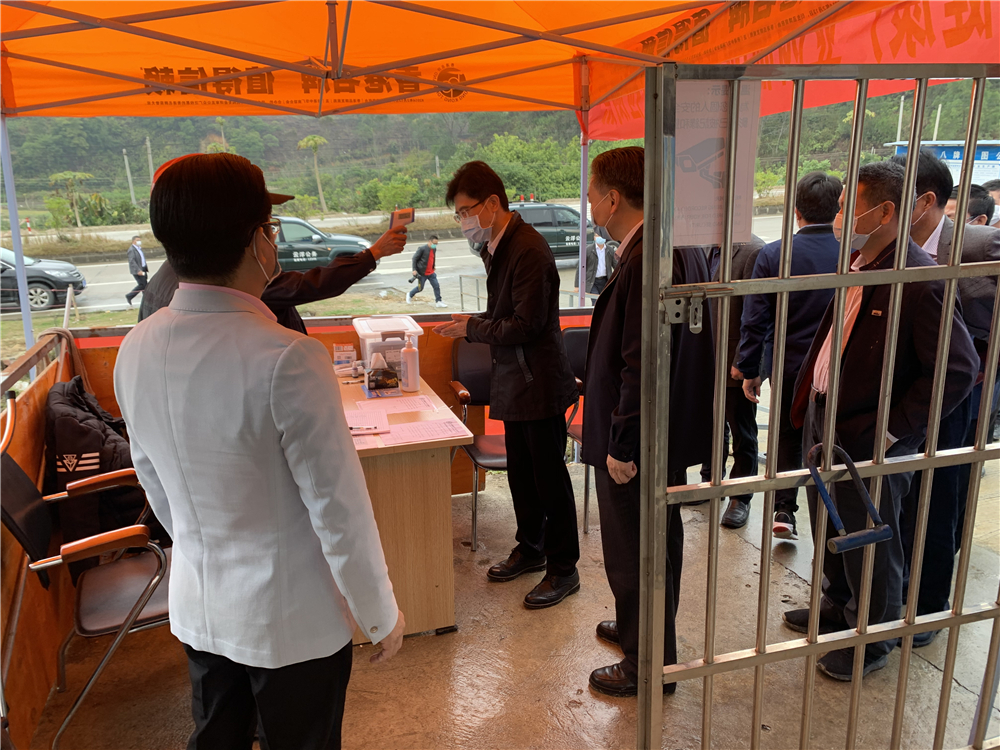云浮市委副書記、市長王勝到衍生健康醫(yī)藥產(chǎn)業(yè)園檢查指導(dǎo)疫情防控工作
