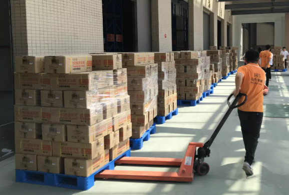 繁衍生命，生生不息丨衍生健康醫(yī)藥向云城區(qū)扶貧辦公室捐贈(zèng)價(jià)值180萬(wàn)元的公益