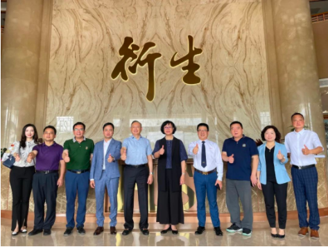 衍生動態(tài)丨萬谷集團(tuán)一行蒞臨衍生健康醫(yī)藥產(chǎn)業(yè)園考察交流